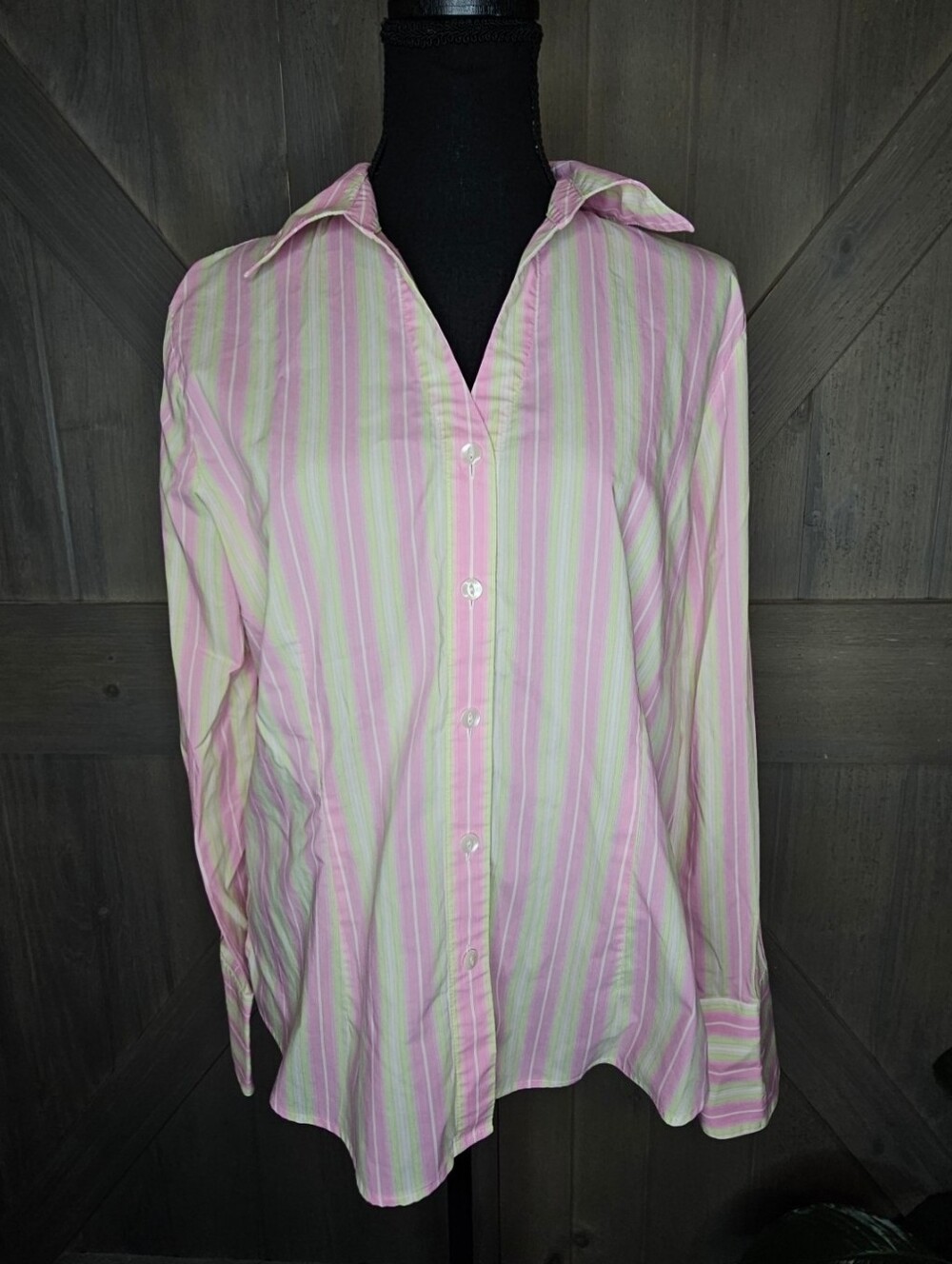 Foxcroft Button Down Shirt sz 10